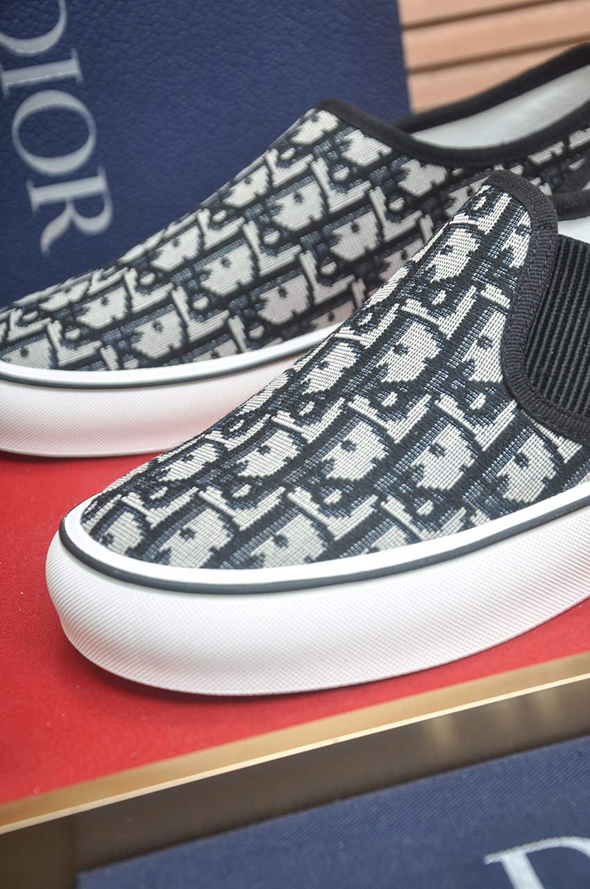 Dior Patterned Slip-On Sneakers — detail
